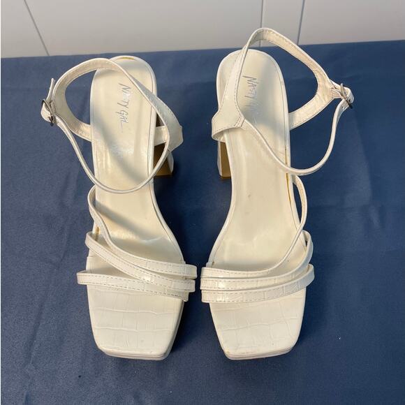 Nasty Gal Open Square Toe Crocodile Embossed Faux Leather Platform Heels White 8 - Picture 1 of 16